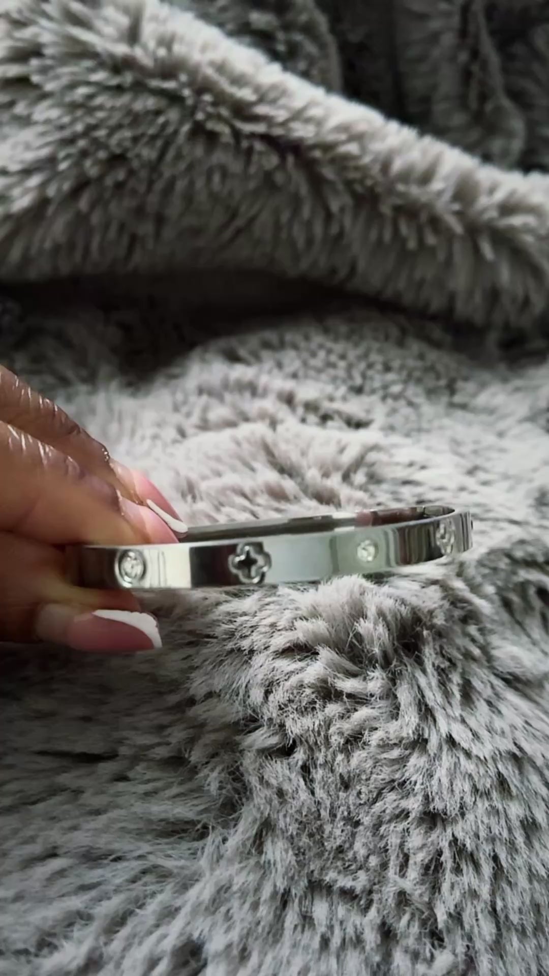 Diamond lucky bracelet